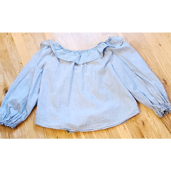 Free People Lily Of The Valley Chambray Blouse in Blue Size Small - Picture 6 of 15